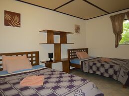 Alonaland Resort Apartelle