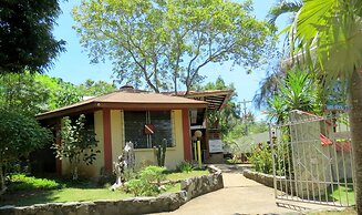 Alonaland Resort Apartelle