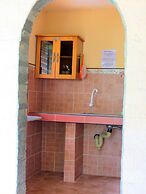 Alonaland Resort Apartelle