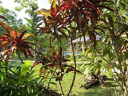 Alonaland Resort Apartelle