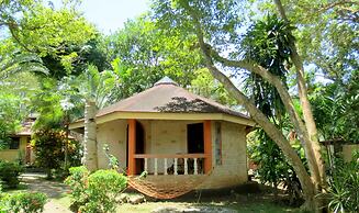 Alonaland Resort Apartelle