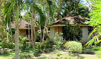 Alonaland Resort Apartelle