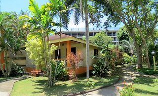 Alonaland Resort Apartelle