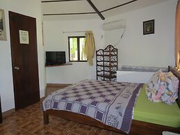 Alonaland Resort Apartelle