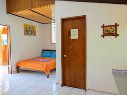 Alonaland Resort Apartelle