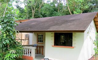 Alonaland Resort Apartelle