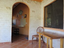 Alonaland Resort Apartelle