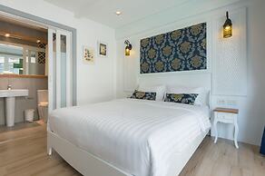 White Ivory Bed & Breakfast