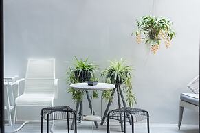 White Ivory Bed & Breakfast