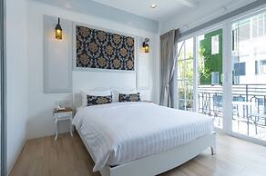 White Ivory Bed & Breakfast