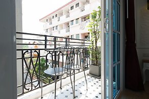 White Ivory Bed & Breakfast