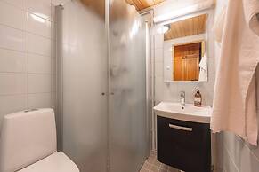 Kuukkeli Log Houses Teerenpesä