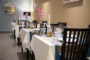 Hotel Semiramis City center