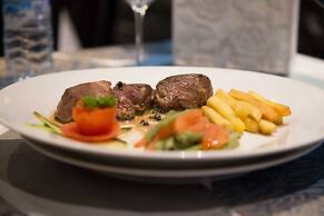 Hotel Semiramis City center