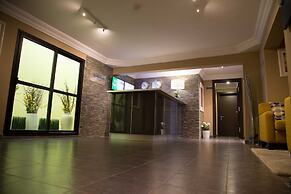 Hotel Semiramis City center