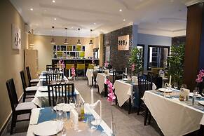 Hotel Semiramis City center