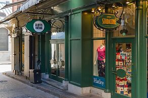 Les Lofts du Trésor - By Les Lofts Vieux-Quebec