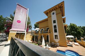 BYPILLOW Villa Lorena