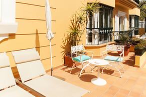 BYPILLOW Villa Lorena