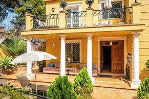 BYPILLOW Villa Lorena