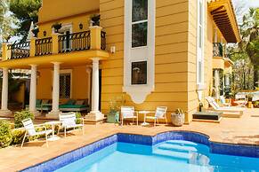 BYPILLOW Villa Lorena