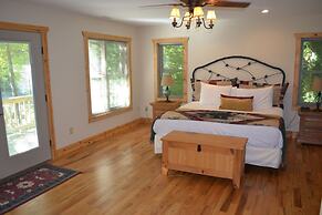 The Esmeralda Inn at Lake Lure