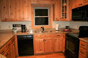 The Esmeralda Inn at Lake Lure