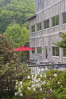 The Esmeralda Inn at Lake Lure