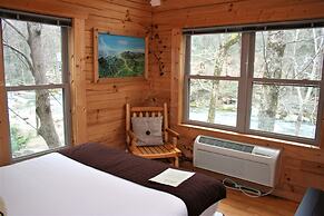 The Esmeralda Inn at Lake Lure