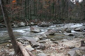 The Esmeralda Inn at Lake Lure