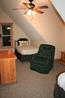 The Esmeralda Inn at Lake Lure