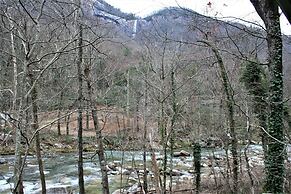 The Esmeralda Inn at Lake Lure