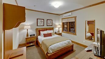 The Esmeralda Inn at Lake Lure