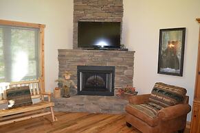 The Esmeralda Inn at Lake Lure