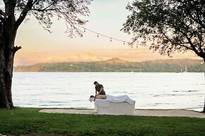 Papagayo Golden Palms Beachfront Hotel