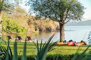 Papagayo Golden Palms Beachfront Hotel