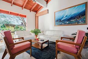 Papagayo Golden Palms Beachfront Hotel