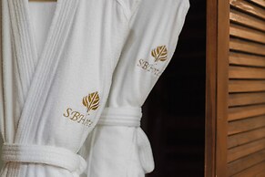 Papagayo Golden Palms Beachfront Hotel