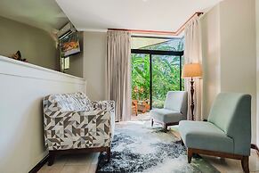 Papagayo Golden Palms Beachfront Hotel