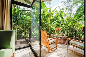 Papagayo Golden Palms Beachfront Hotel