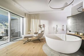 7132 Hotel