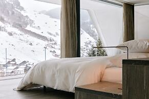 7132 Hotel