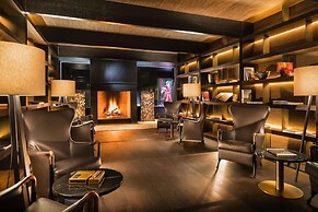 7132 Hotel