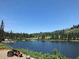 Lac Des Roches Resort