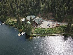 Lac Des Roches Resort