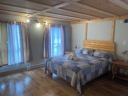 Lac Des Roches Resort