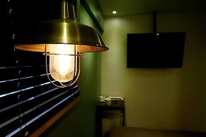 Achasan Station Wall Hotel