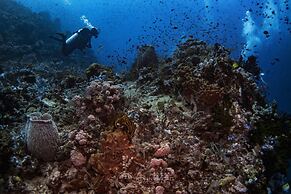 BADLADZ Staycation Condos