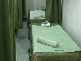 BADLADZ Staycation Condos