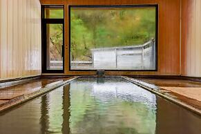 Shirahone Onsen Tsuruya Ryokan